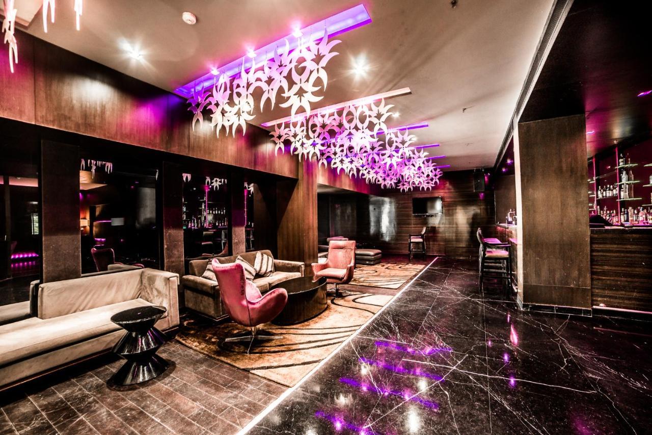 Clarion Hotel President Chennai Exterior photo