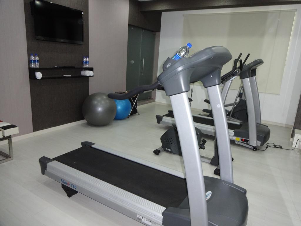 Clarion Hotel President Chennai Exterior photo