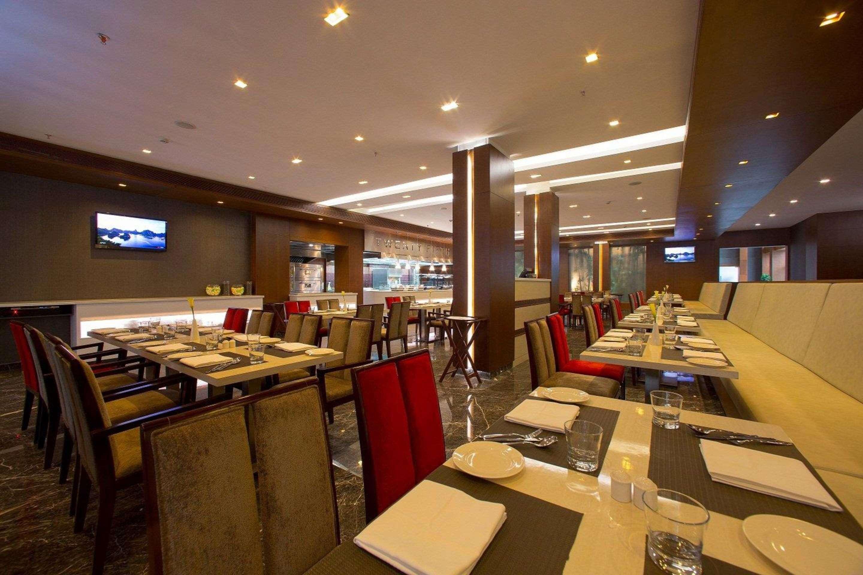 Clarion Hotel President Chennai Exterior photo